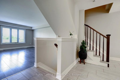 8025 COLE Court • Niagara Falls, ON photo 5