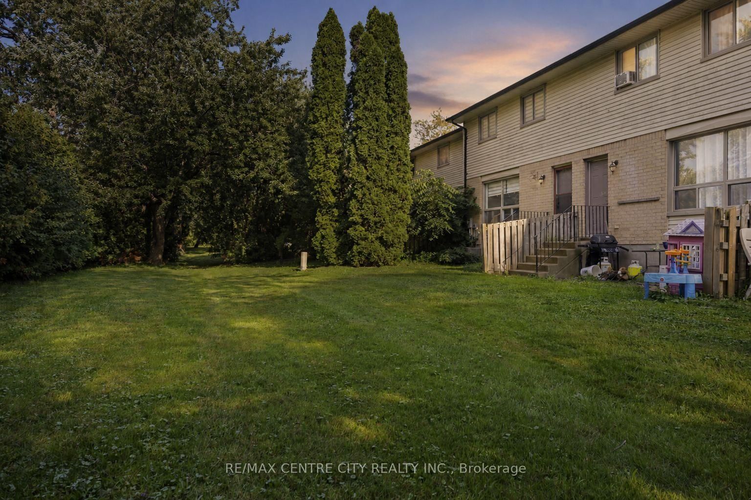 135 Belmont Drive • #20 • London South, ON photo 21