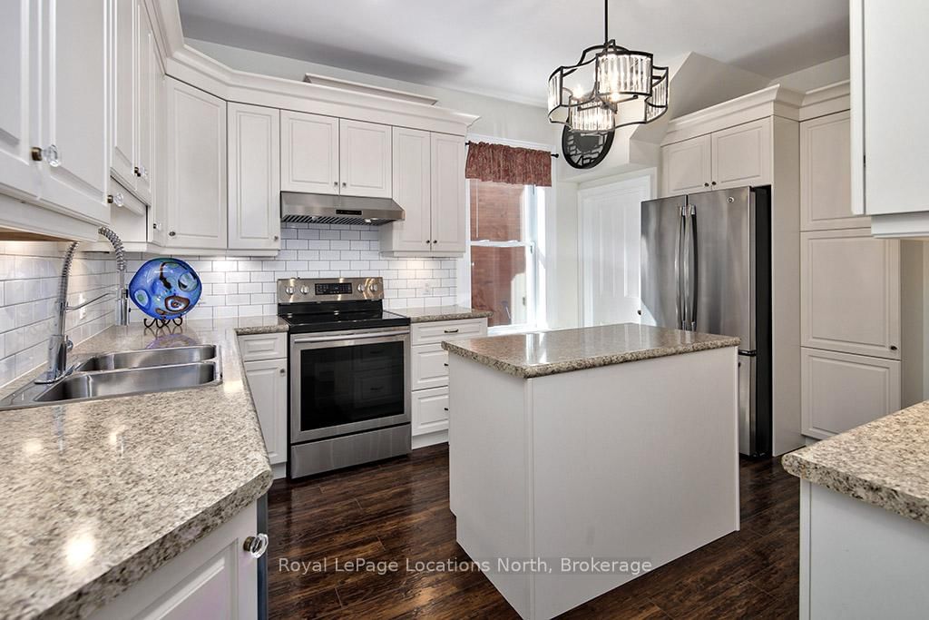 91 BRIDGE Street • Meaford, ON photo 11