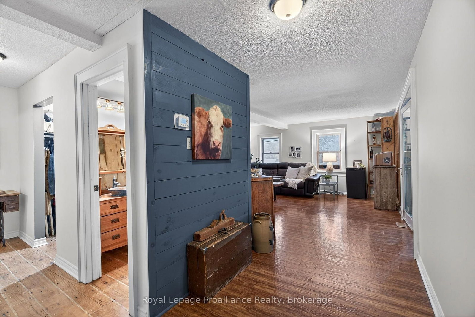 7802 Piccadilly Road • Godfrey, ON photo 14