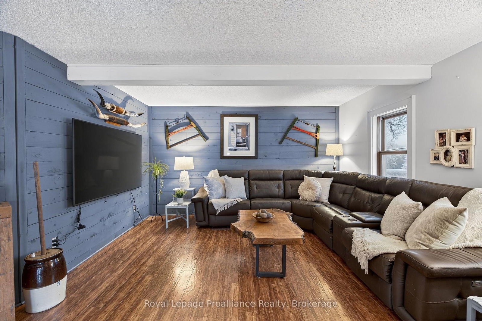 7802 Piccadilly Road • Godfrey, ON photo 15