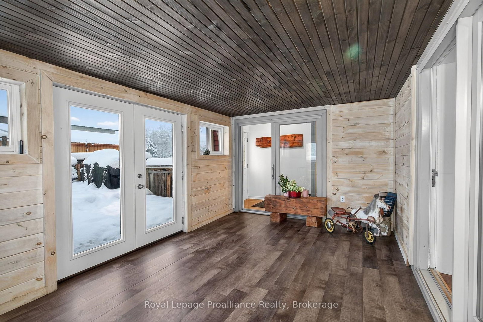 7802 Piccadilly Road • Godfrey, ON photo 17