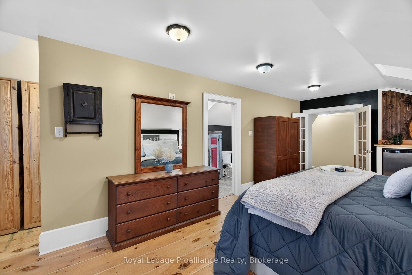 7802 Piccadilly Road • Godfrey, ON photo 29