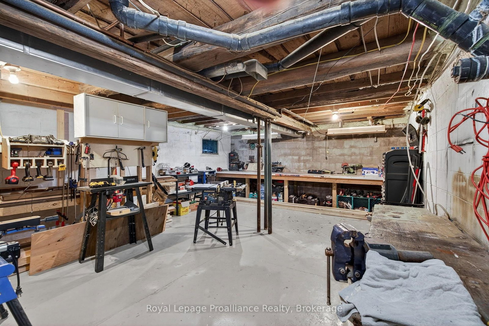 7802 Piccadilly Road • Godfrey, ON photo 34