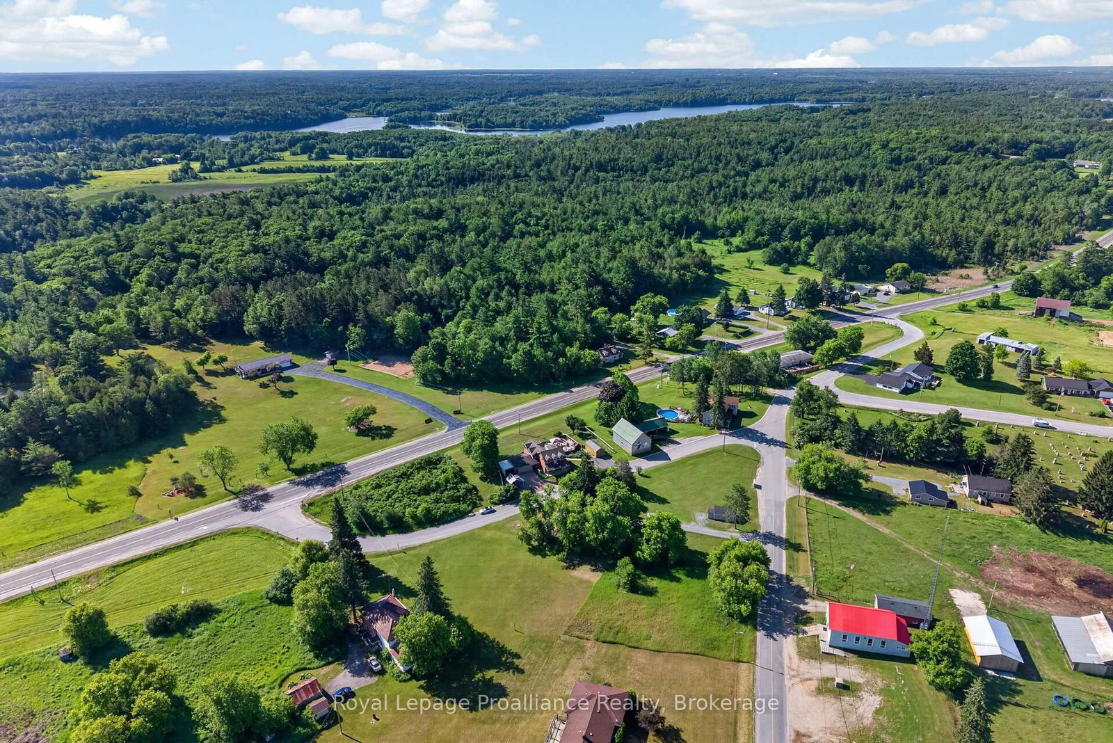 7802 Piccadilly Road • Godfrey, ON photo 37