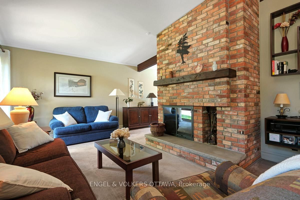 1131 Cameo Drive • Ottawa, ON photo 12