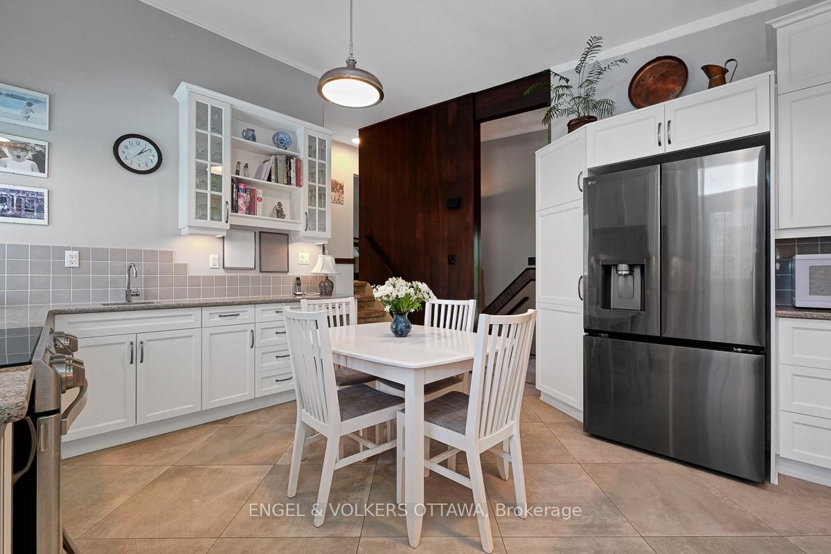 1131 Cameo Drive • Ottawa, ON photo 20