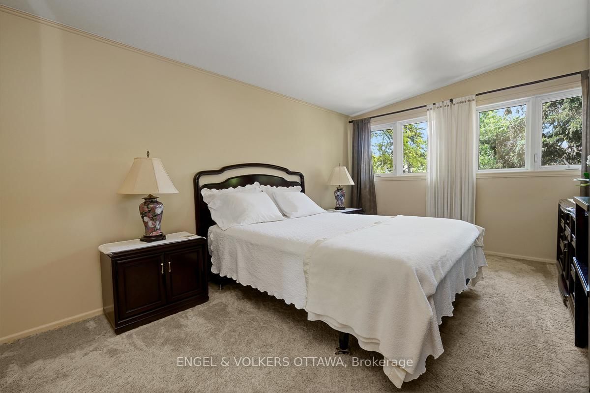 1131 Cameo Drive • Ottawa, ON photo 26