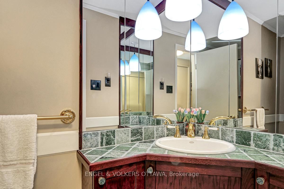1131 Cameo Drive • Ottawa, ON photo 32