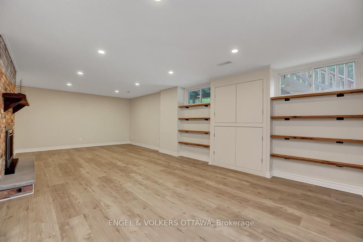1131 Cameo Drive • Ottawa, ON photo 37