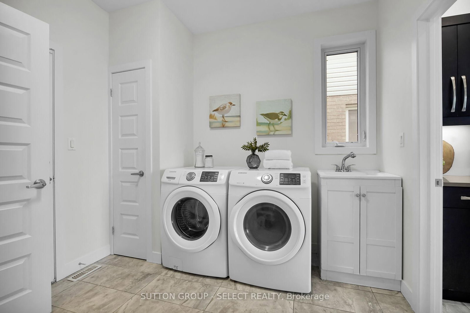 2080 Wateroak Drive • London North, ON photo 16