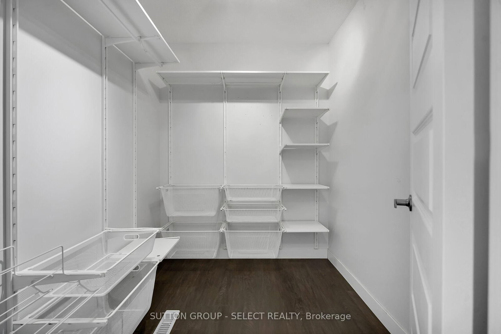 2080 Wateroak Drive • London North, ON photo 23