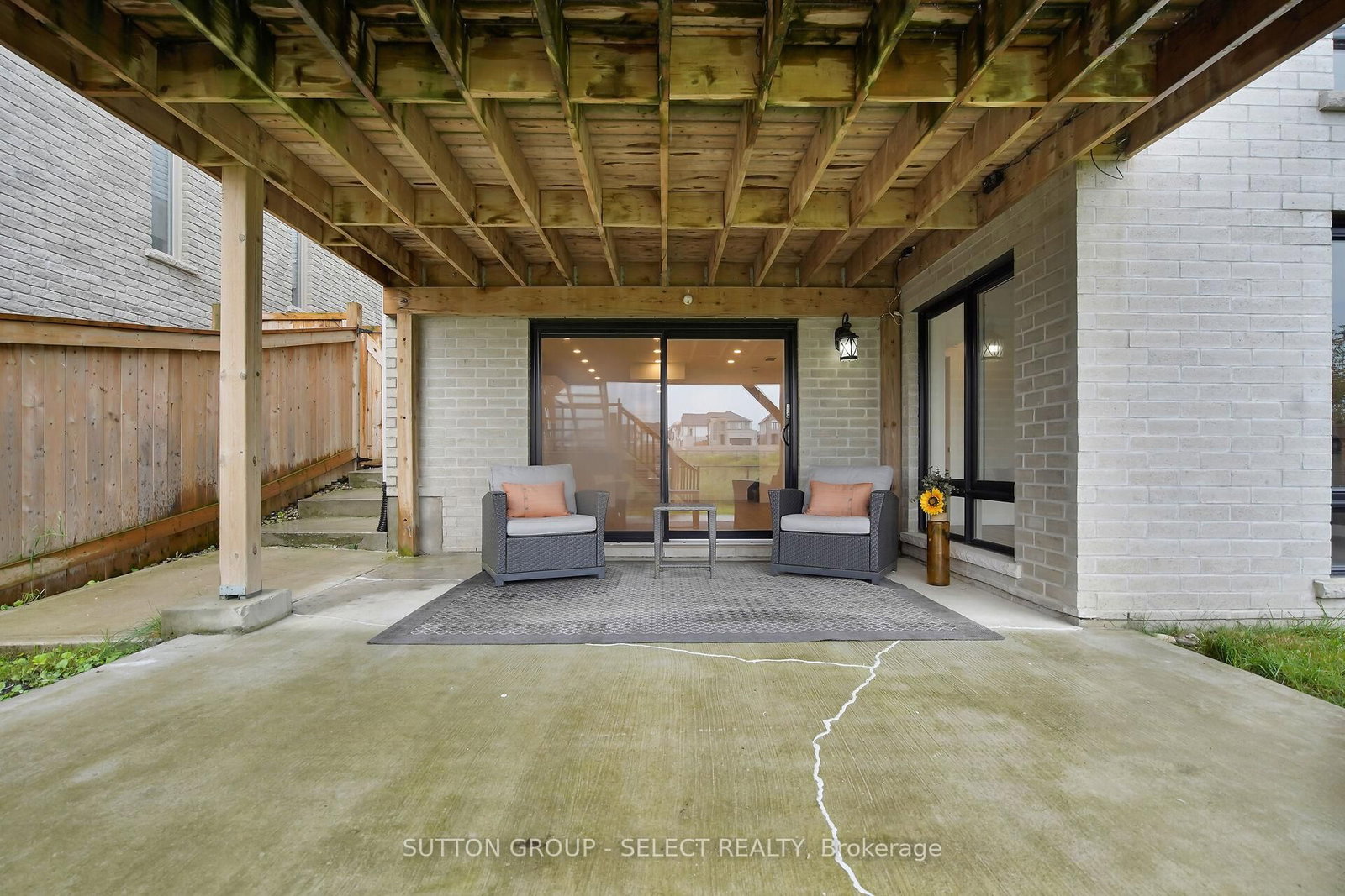 2080 Wateroak Drive • London North, ON photo 44