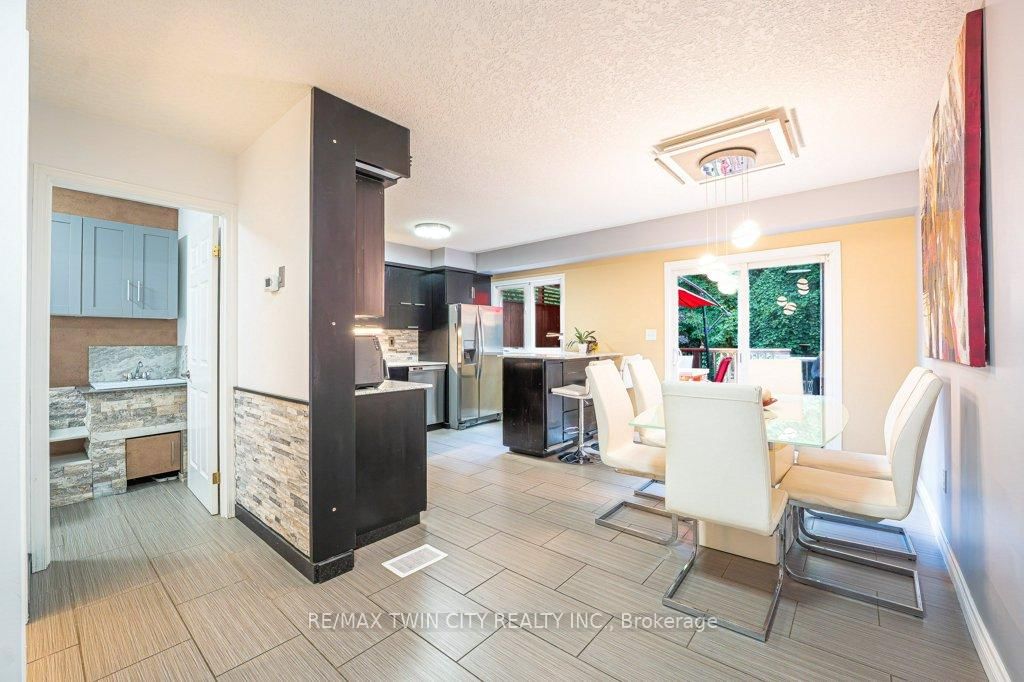 110 Activa Avenue • #E33 • Kitchener, ON photo 12