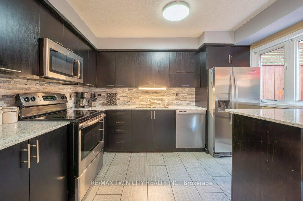 110 Activa Avenue • #E33 • Kitchener, ON photo 13
