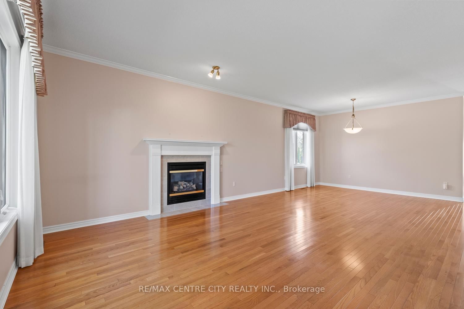 448 Commissioners Road E • #5 • London South, ON photo 14