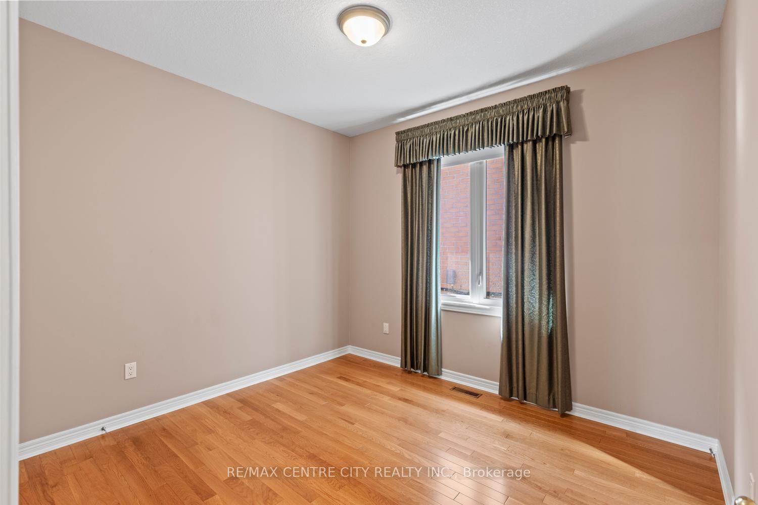 448 Commissioners Road E • #5 • London South, ON photo 22