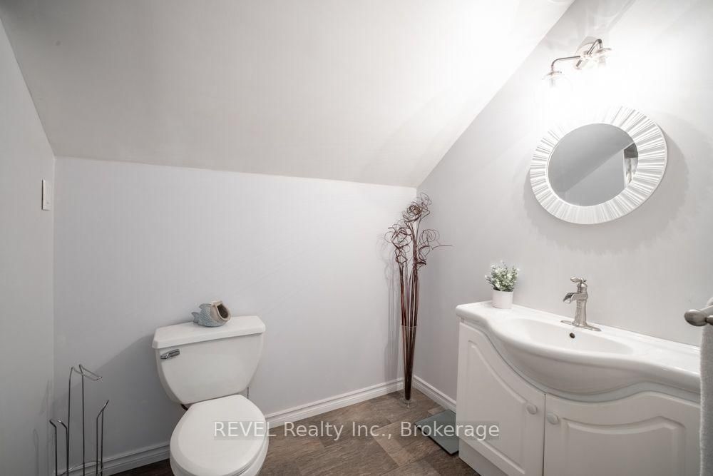 272 High Street • Fort Erie, ON photo 32