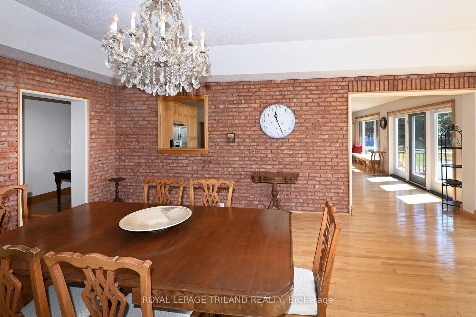 7154 Talbot Trail • Chatham-Kent, ON photo 10