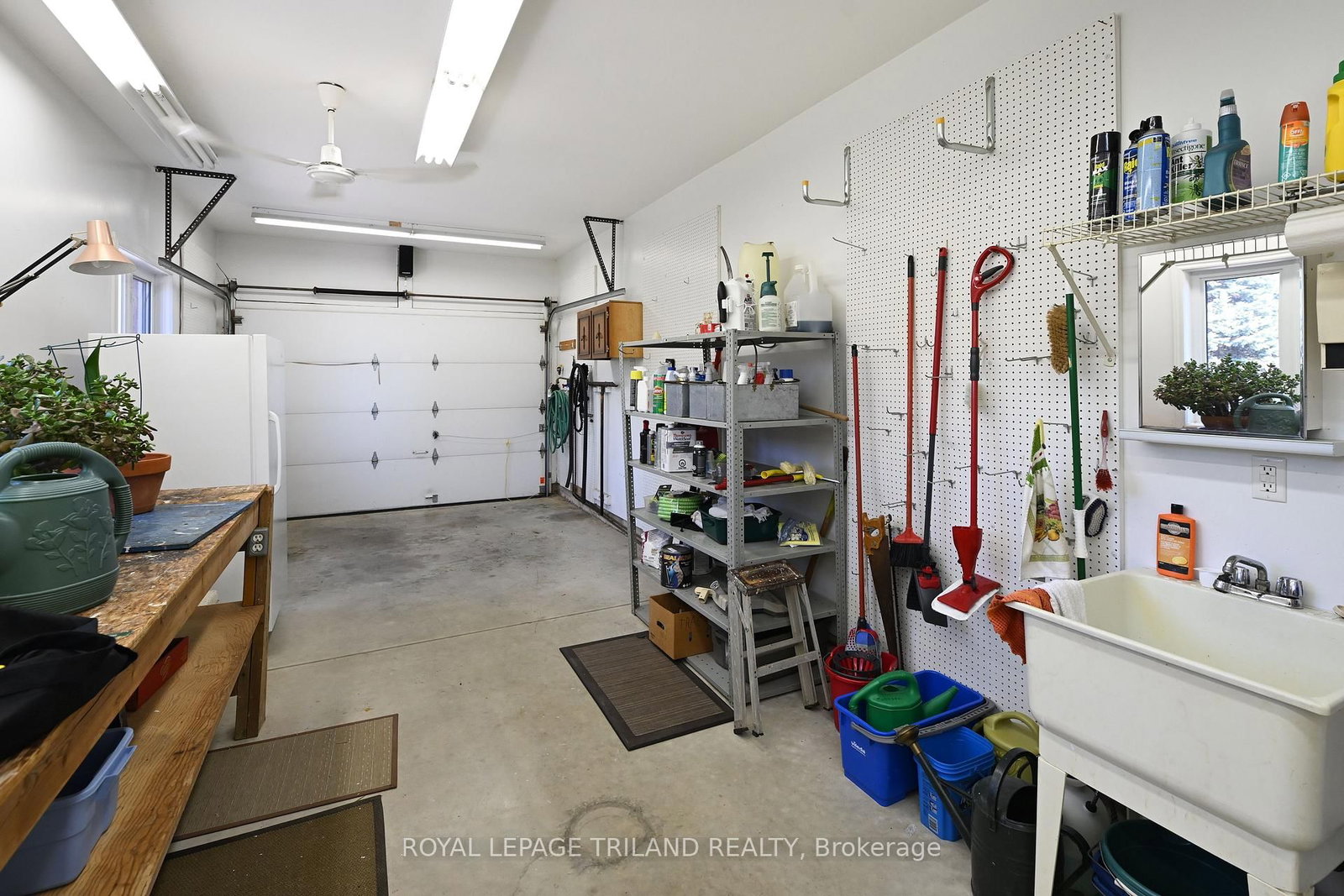 7154 Talbot Trail • Chatham-Kent, ON photo 27