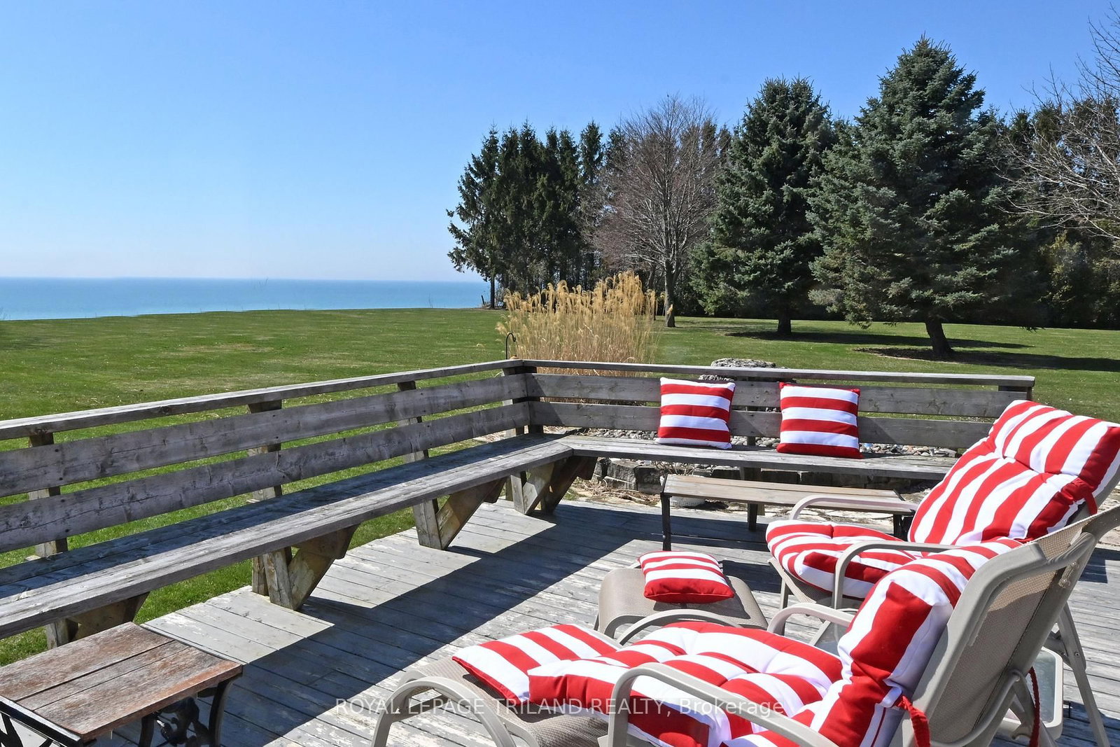 7154 Talbot Trail • Chatham-Kent, ON photo 3