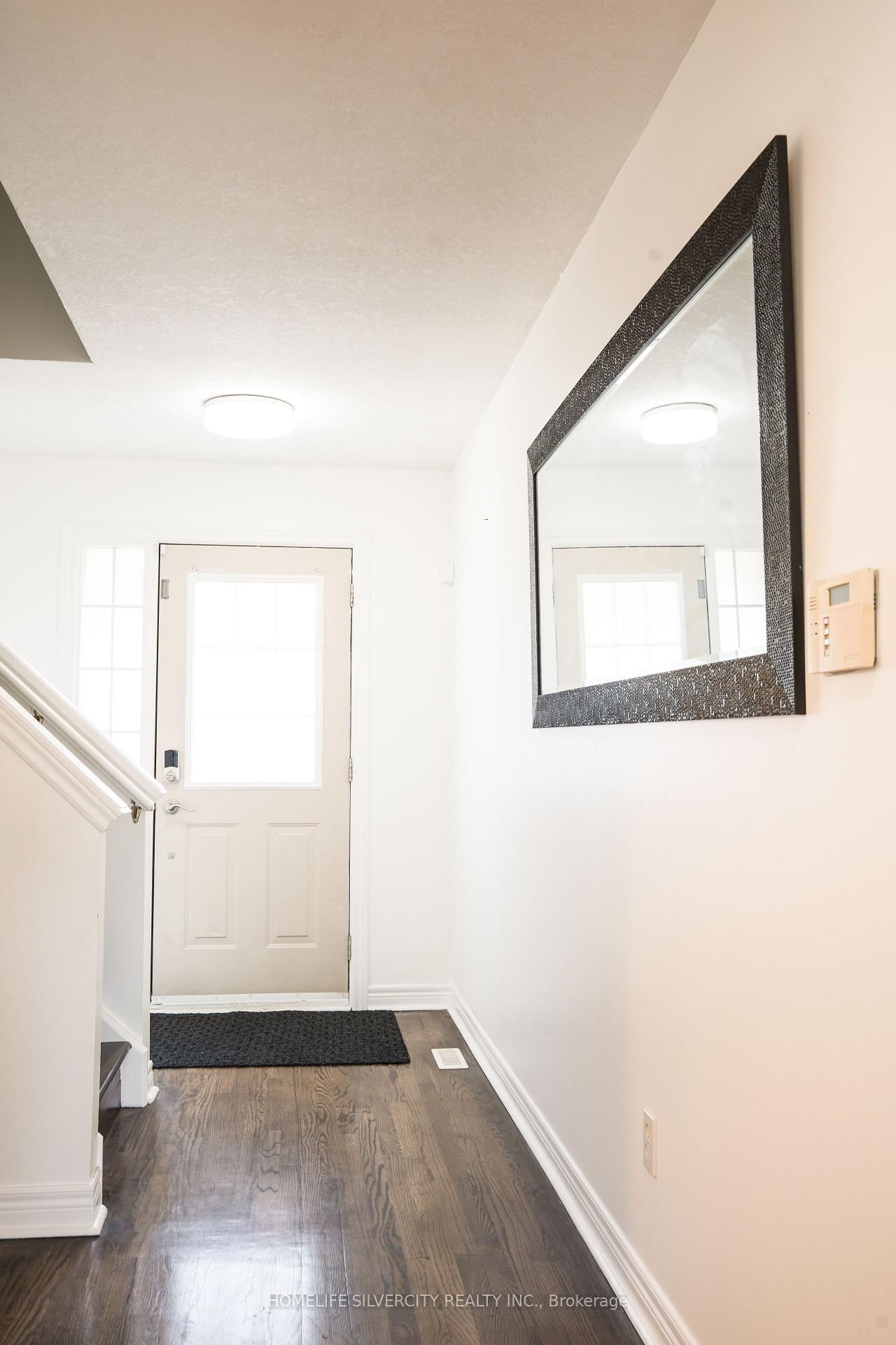 685 North Leaksdale Circle • London South, ON photo 10