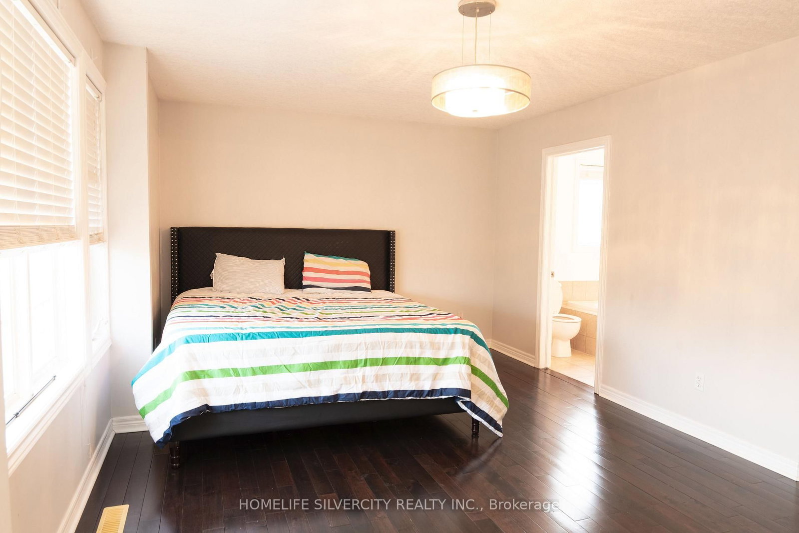 685 North Leaksdale Circle • London South, ON photo 13