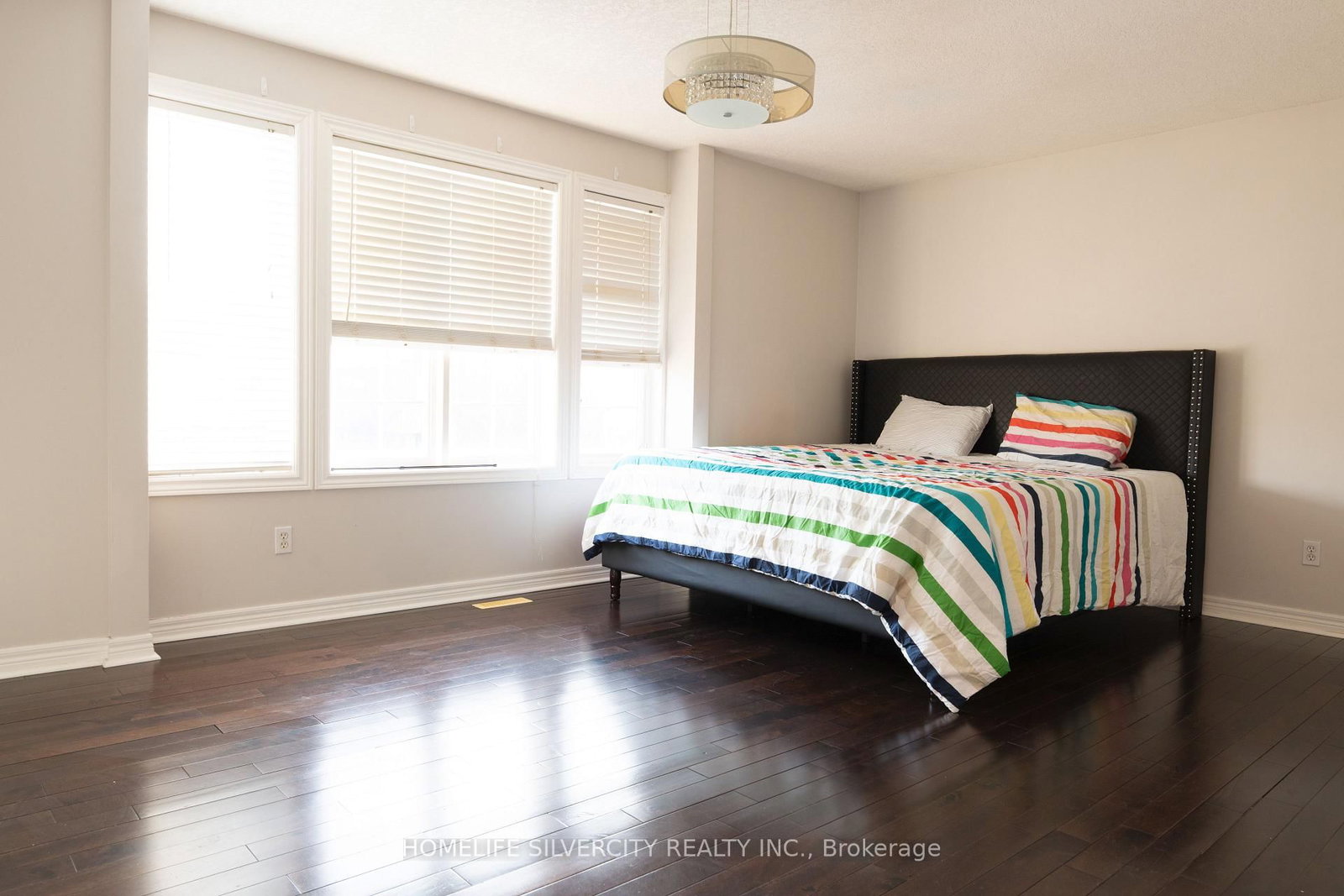 685 North Leaksdale Circle • London South, ON photo 14
