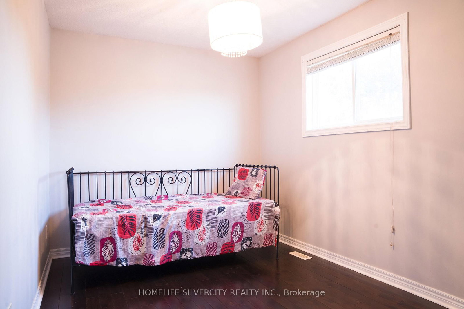685 North Leaksdale Circle • London South, ON photo 20