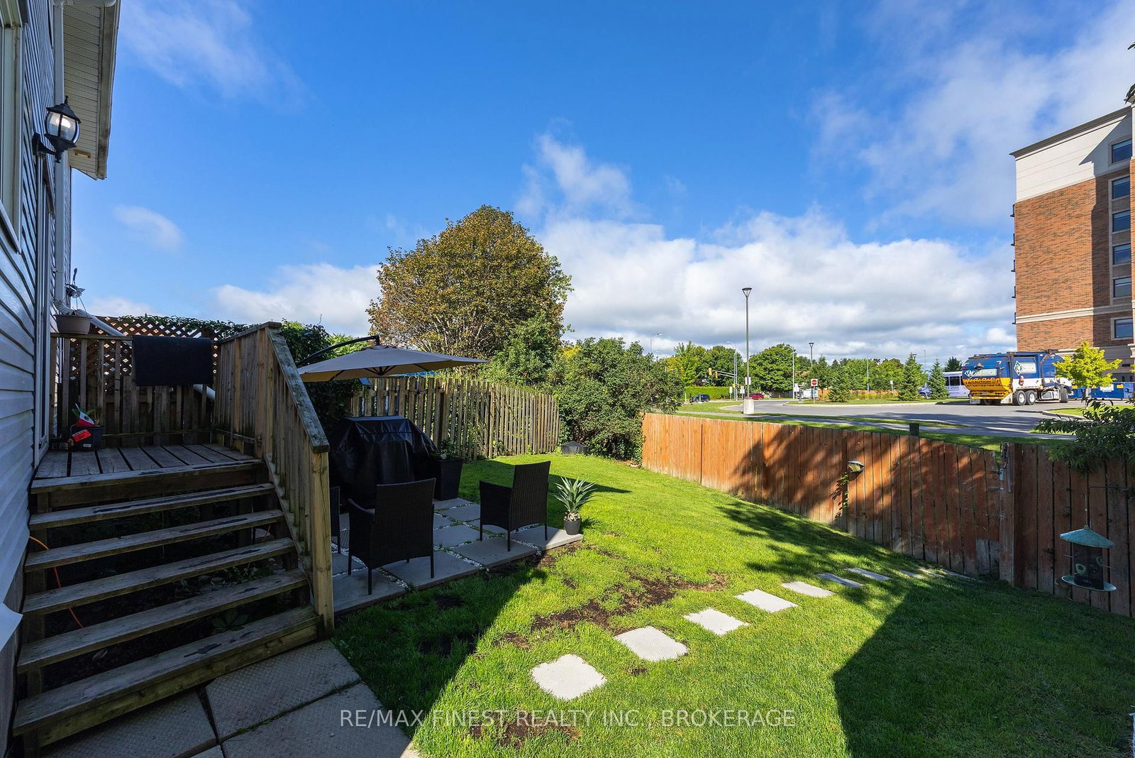 944 Uxbridge Crescent • Kingston, ON photo 4