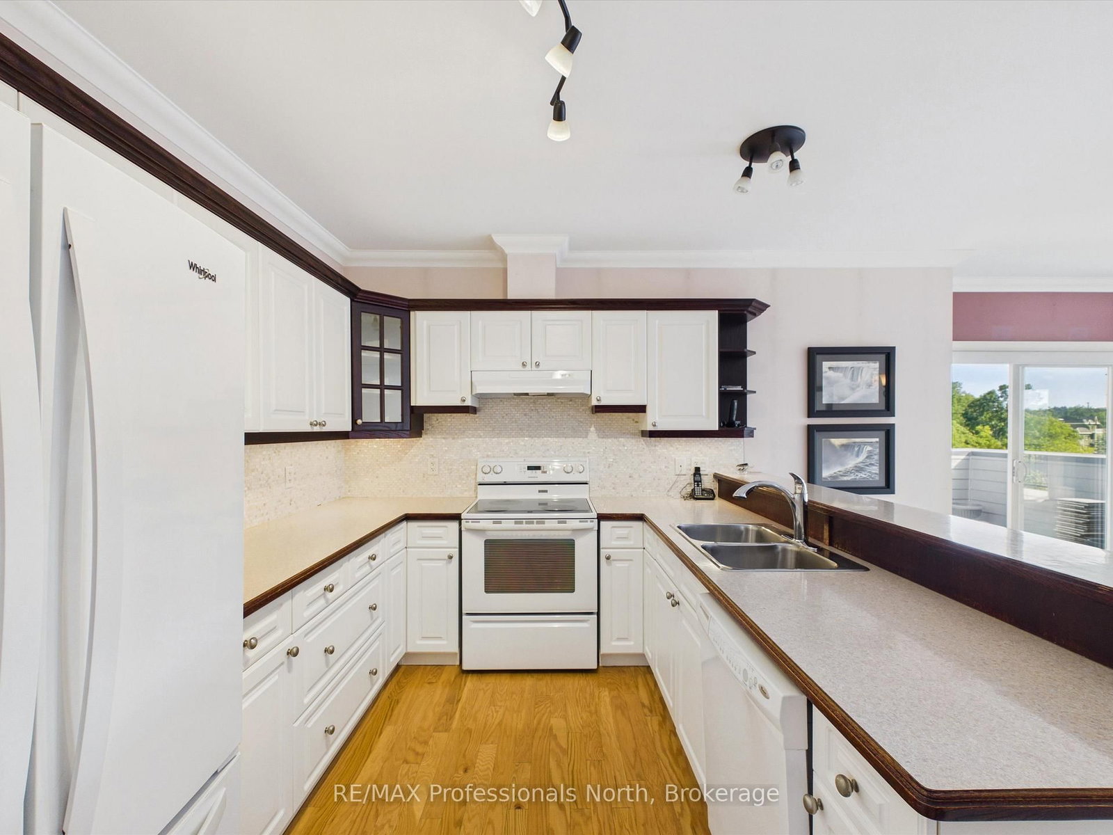 10A Kimberley Avenue • #501 • Bracebridge, ON photo 9
