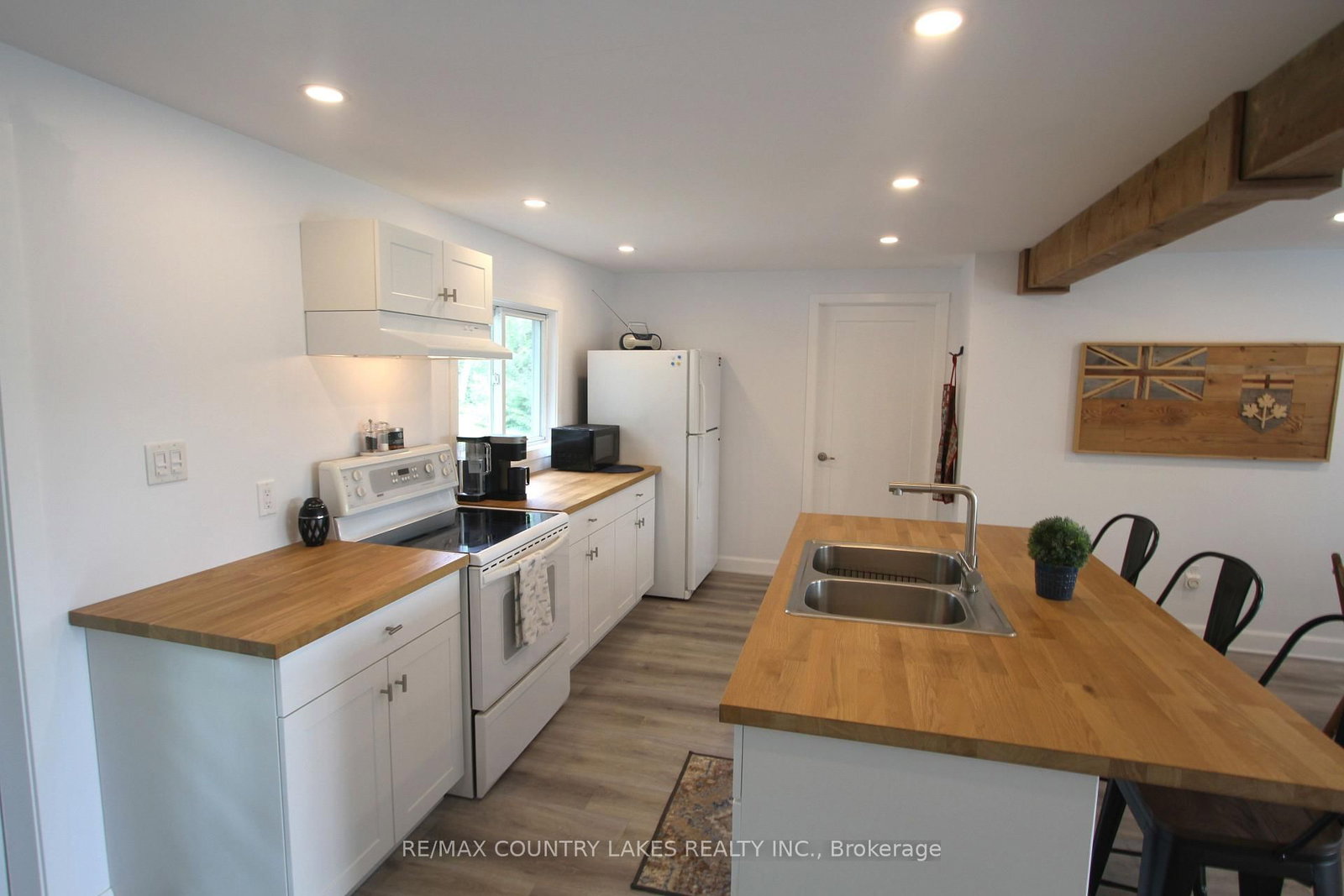 129 McGuire Beach Road • Kawartha Lakes, ON photo 11