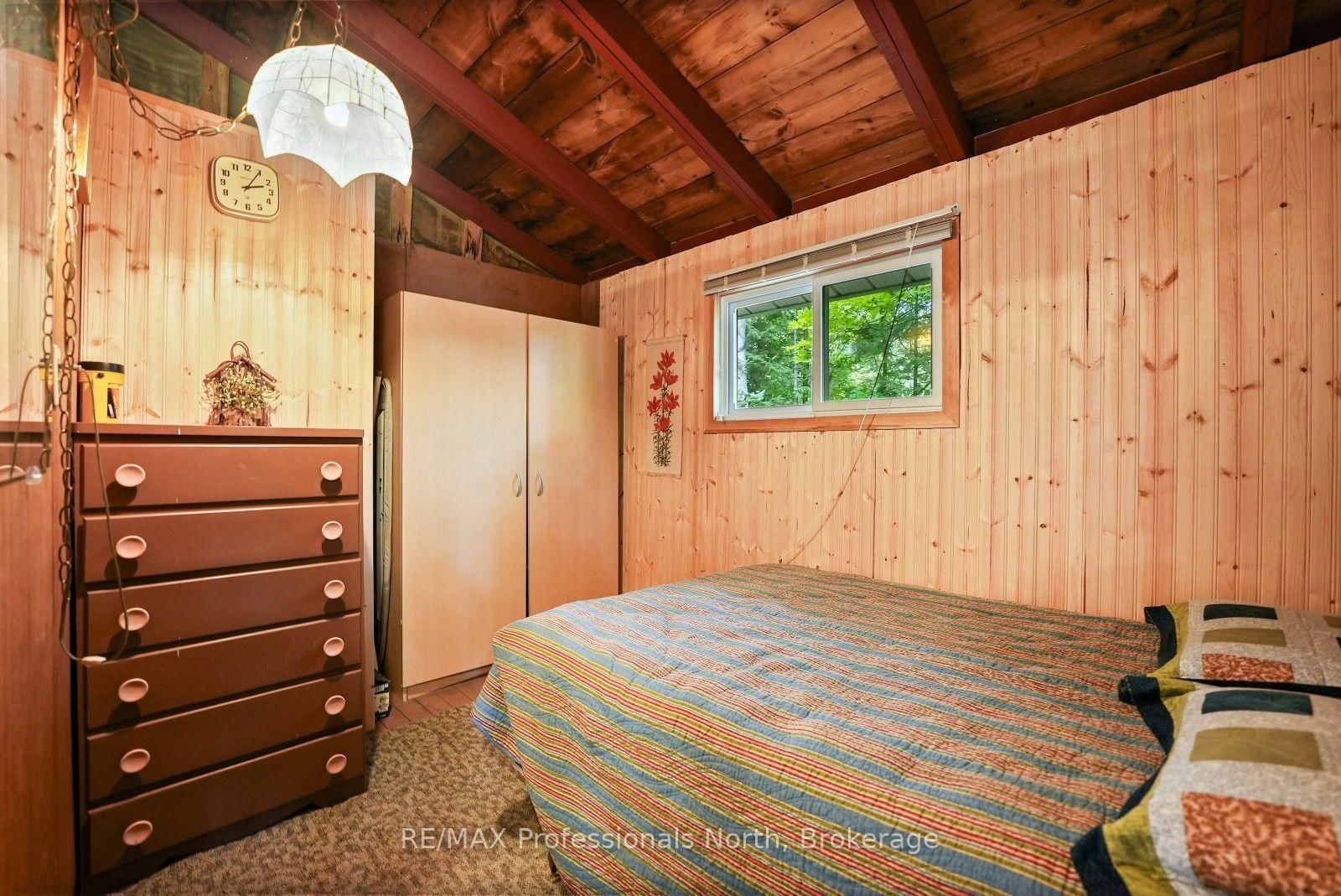 1041 Penny Lane • Dysart et al, ON photo 14