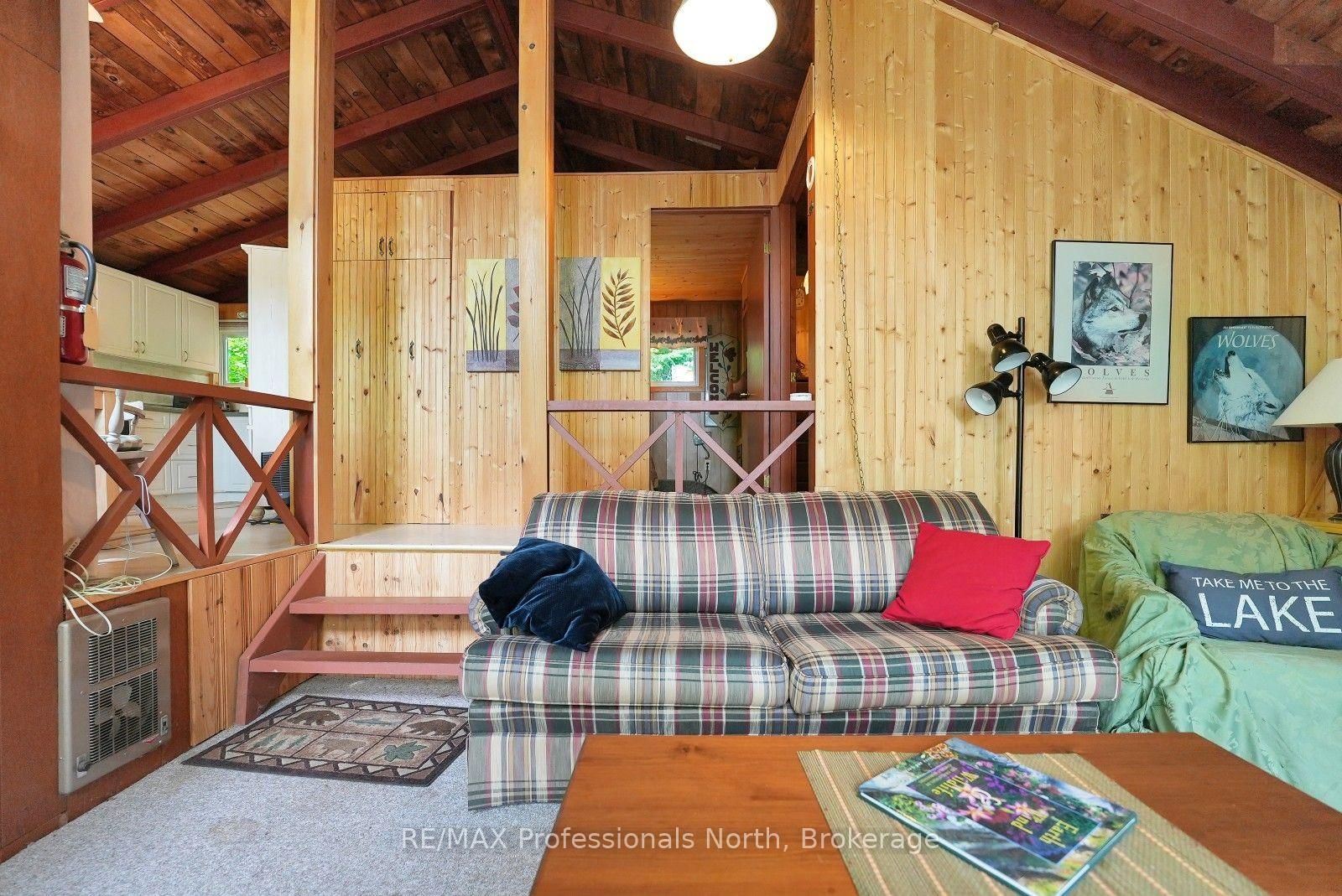 1041 Penny Lane • Dysart et al, ON photo 19