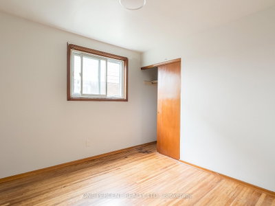 16 DALY Street • Kingston, ON photo 6