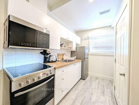 Apt 1 - 1064 Barton Street