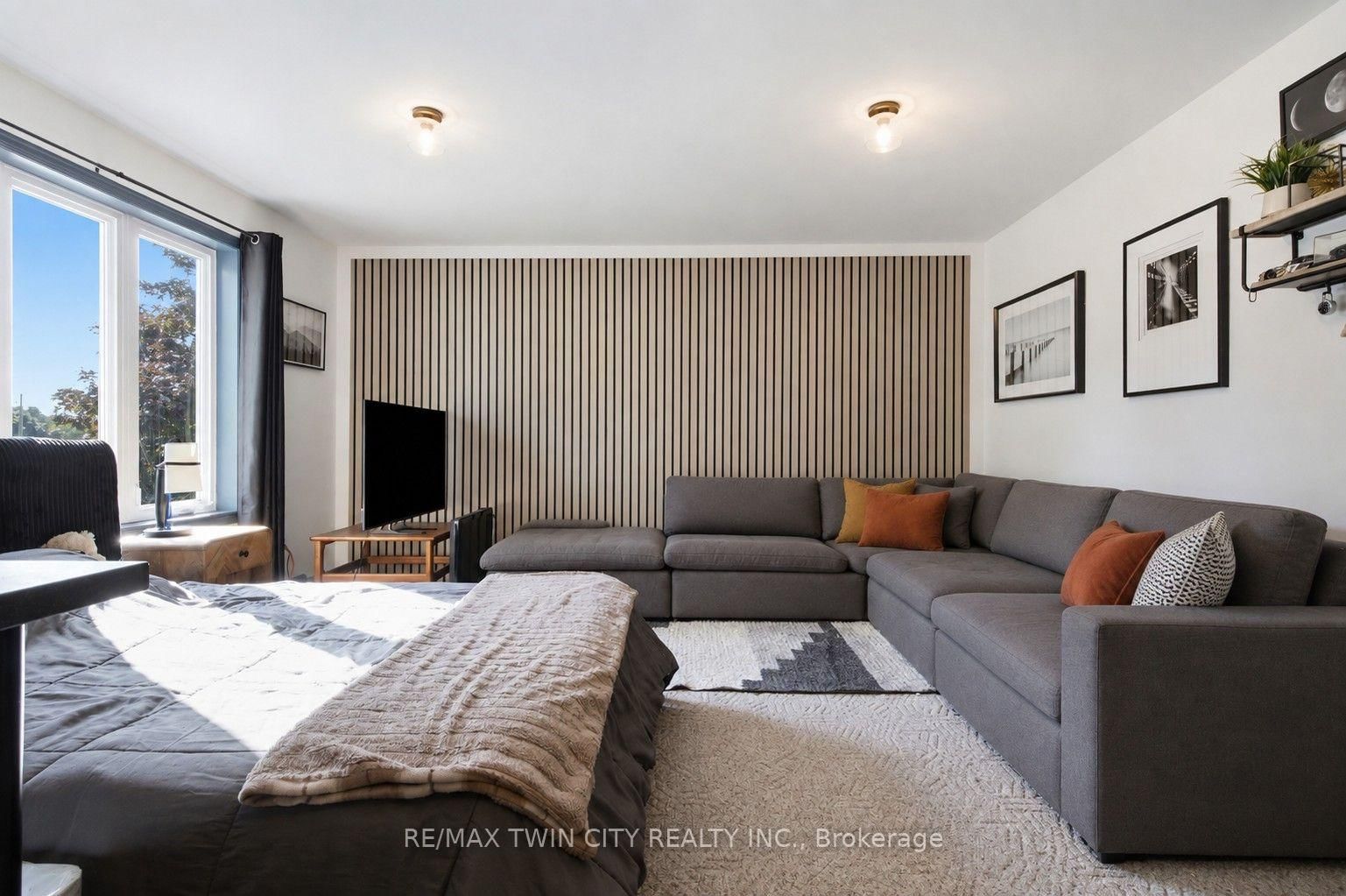 445 Sherring Street • Cambridge, ON photo 35