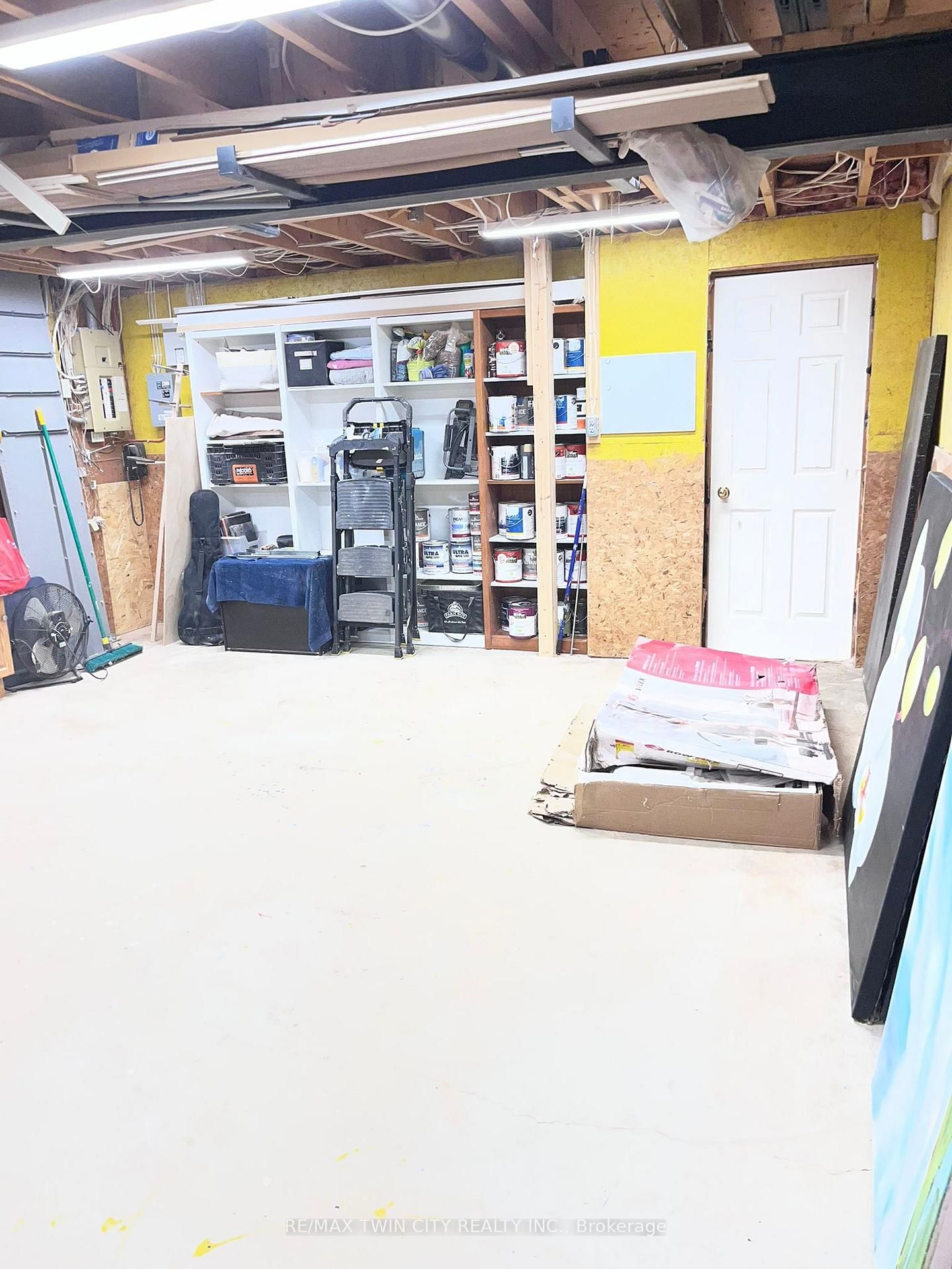 445 Sherring Street • Cambridge, ON photo 43