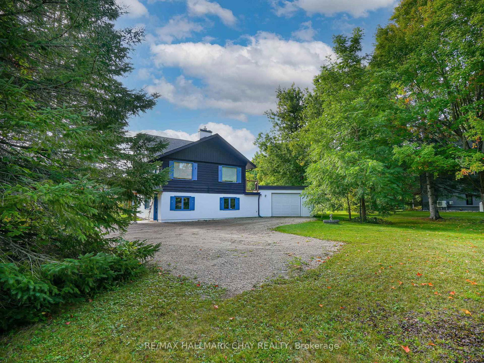 61 Pine River Crescent • Mulmur, ON photo 4