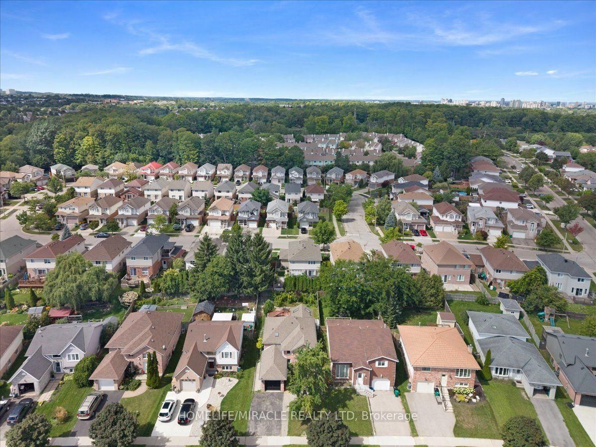 150 Bankside Drive • Kitchener, ON photo 39