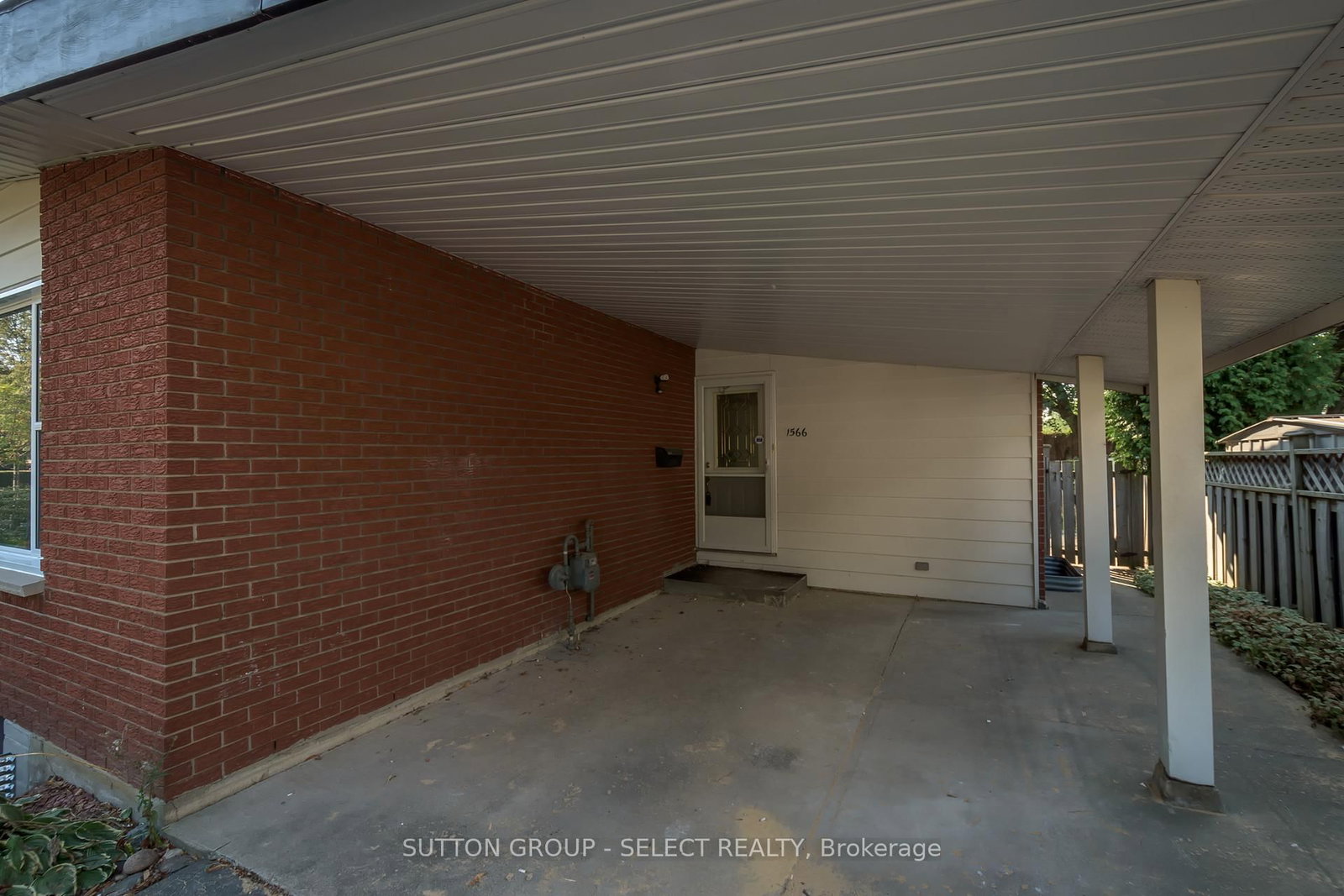 1566 Nairn Avenue • London East, ON photo 25