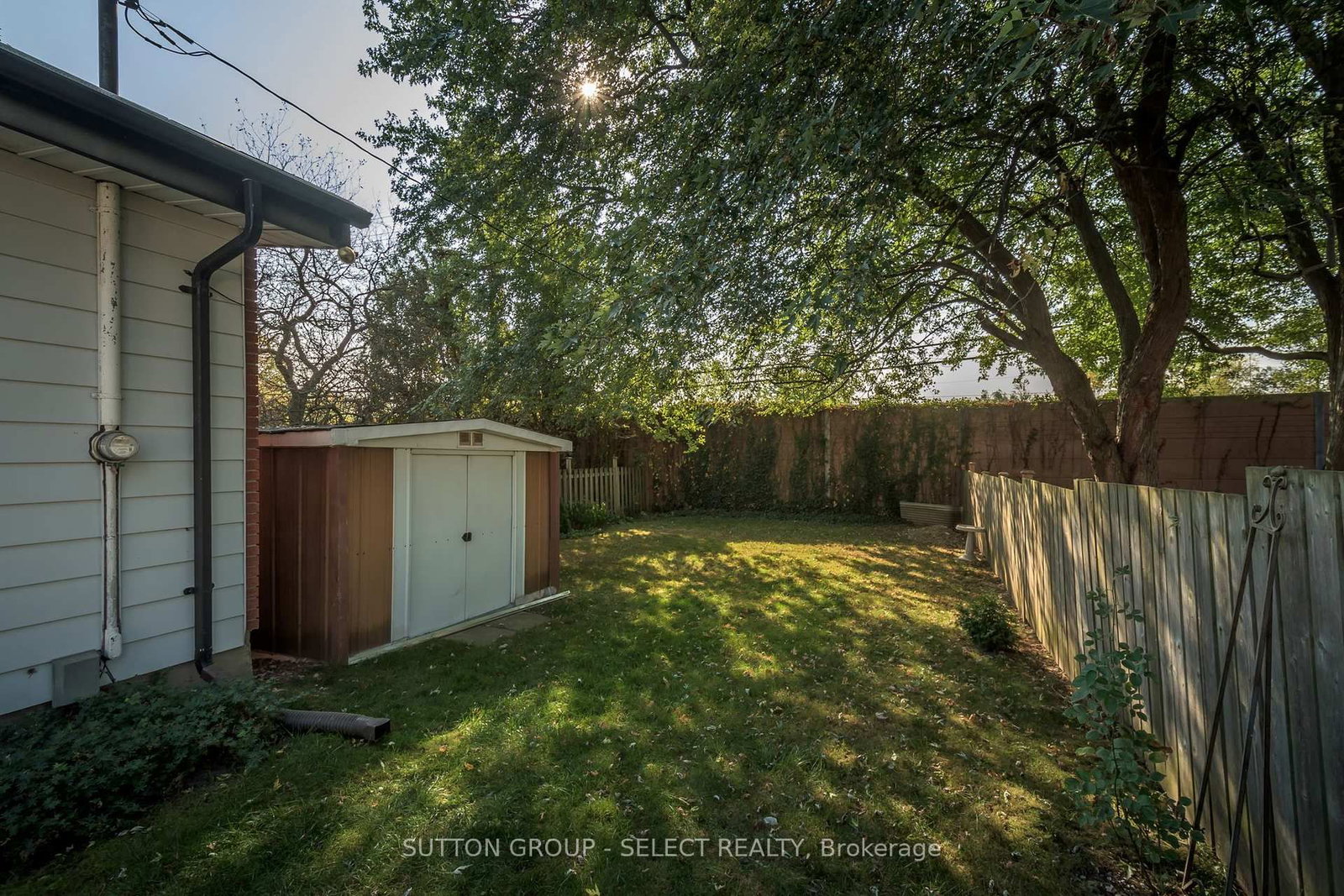 1566 Nairn Avenue • London East, ON photo 27