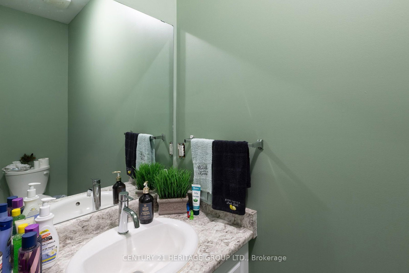 35 Corbett Street • Southgate, ON photo 10