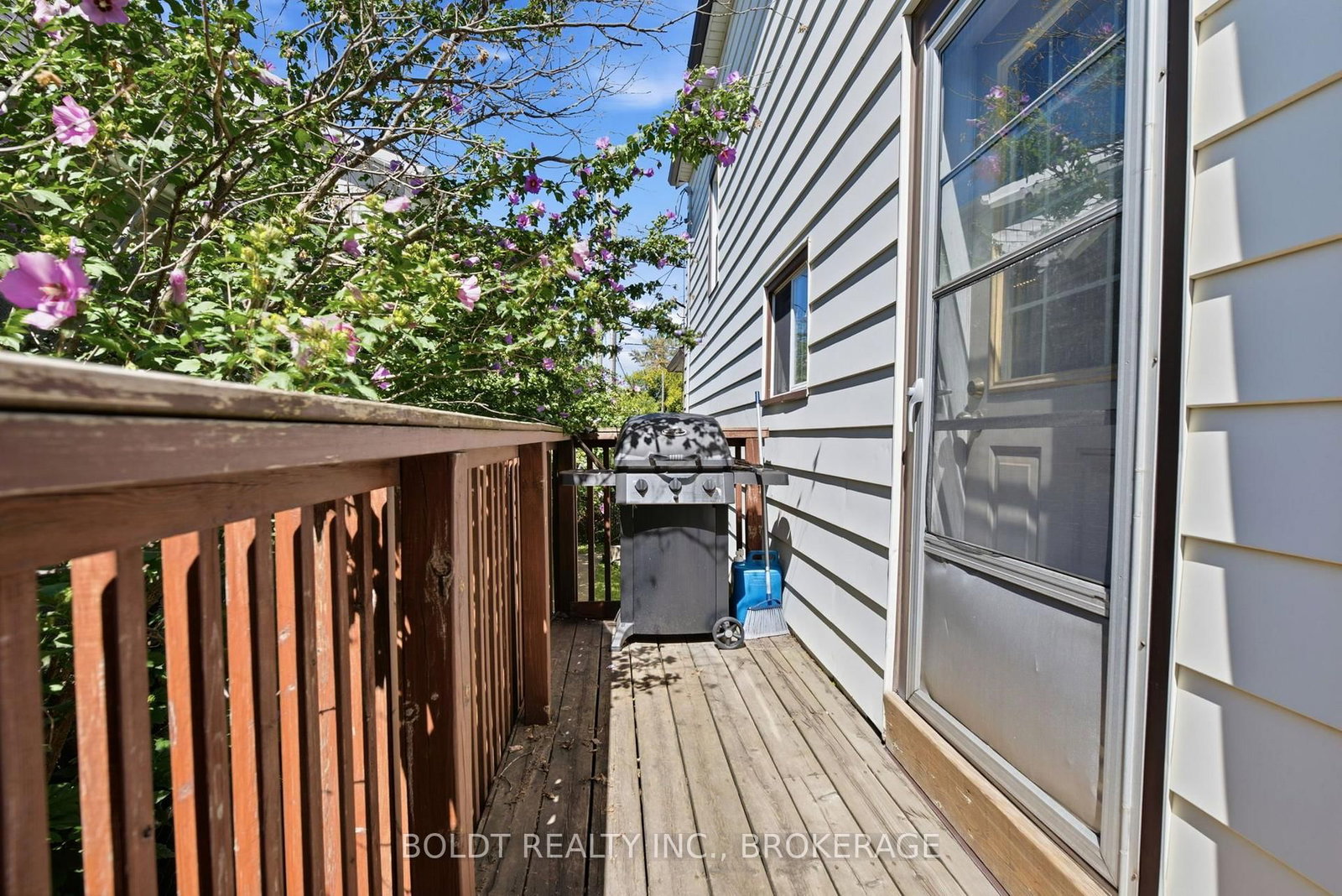 54 Eastchester Avenue • St. Catharines, ON photo 19