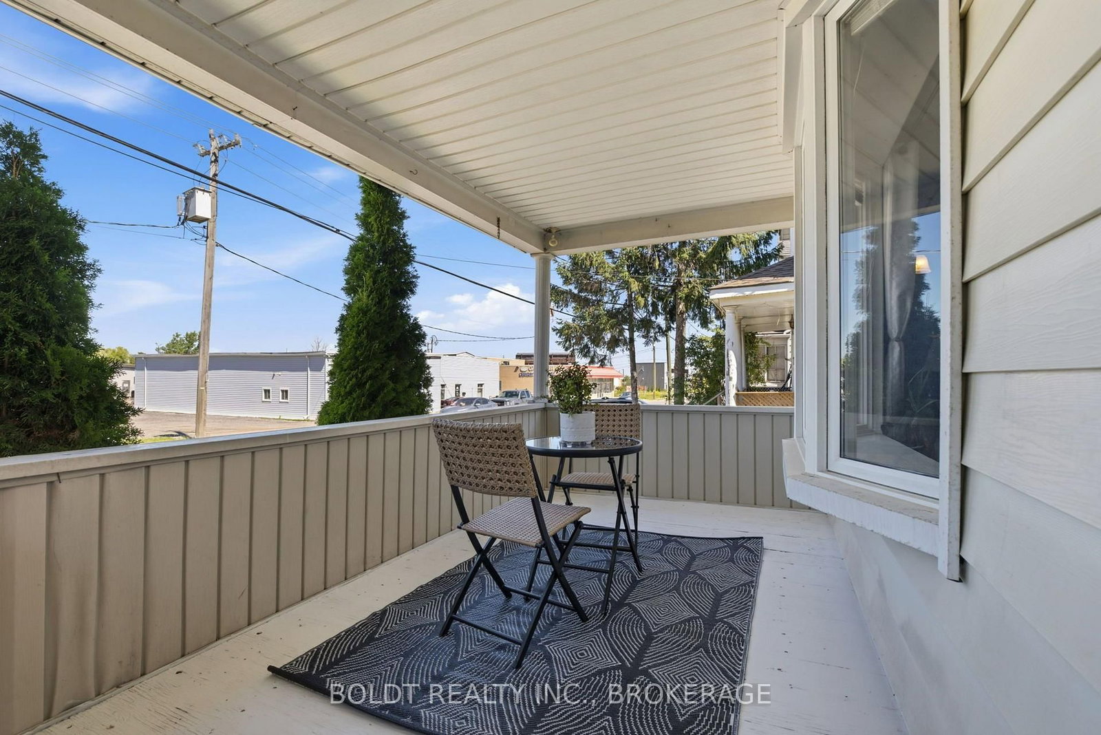 54 Eastchester Avenue • St. Catharines, ON photo 2