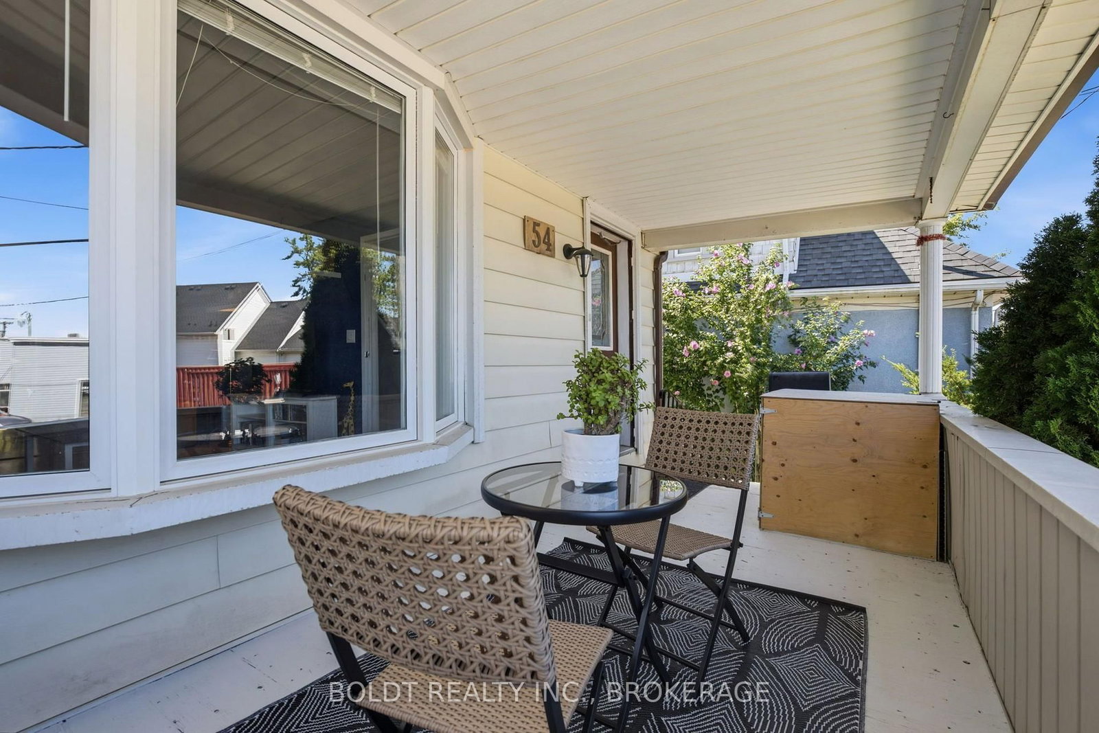 54 Eastchester Avenue • St. Catharines, ON photo 3