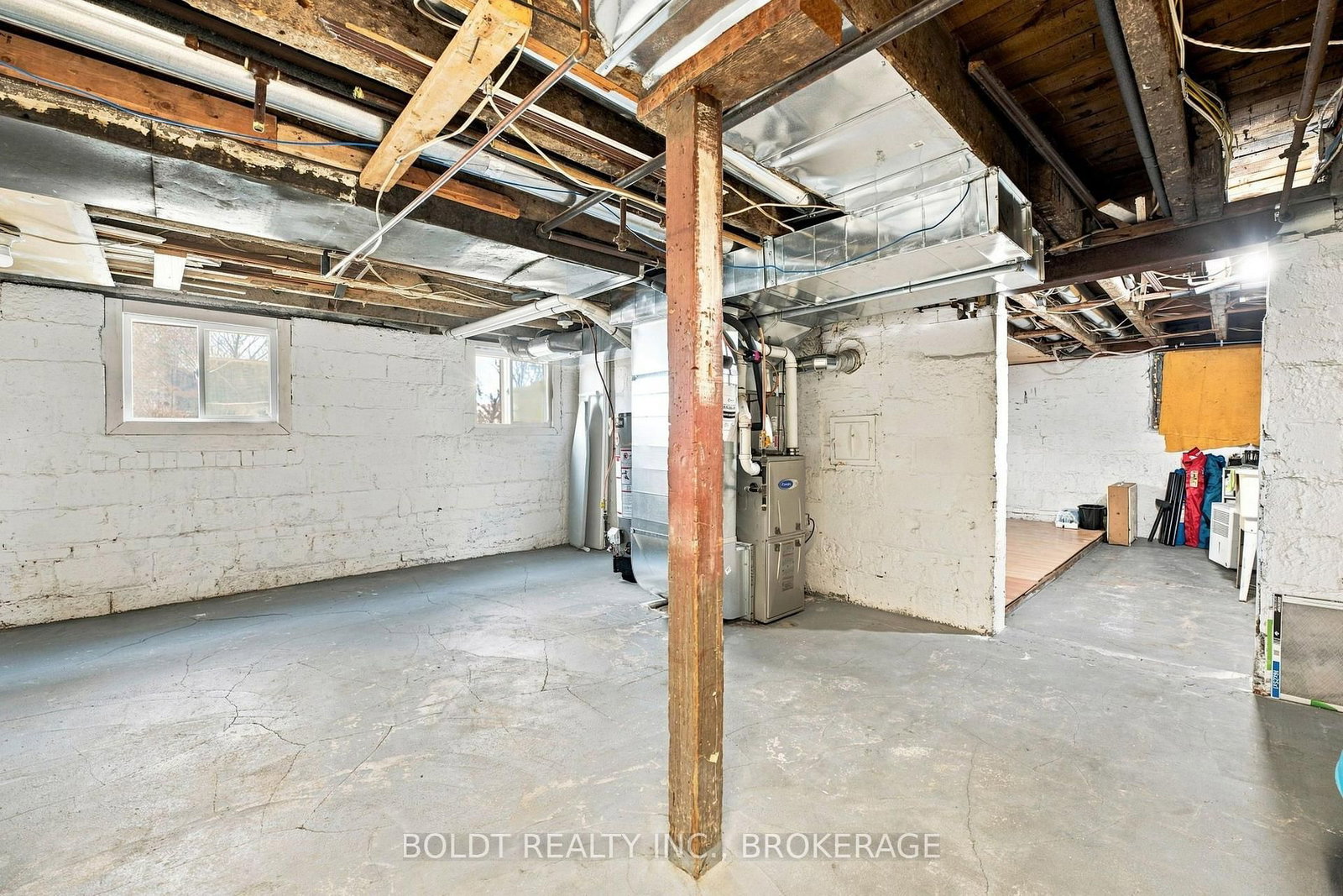 54 Eastchester Avenue • St. Catharines, ON photo 32