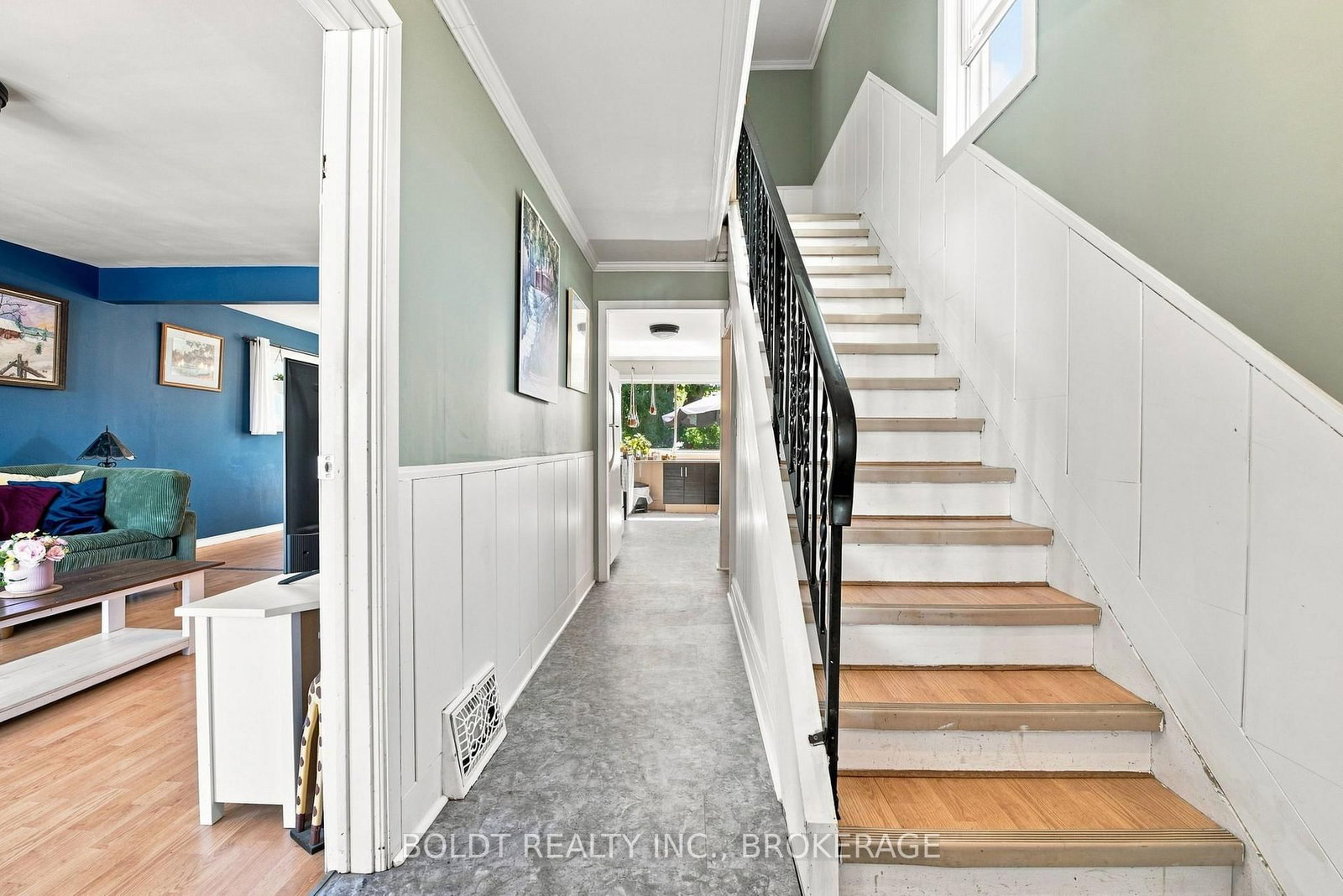 54 Eastchester Avenue • St. Catharines, ON photo 8