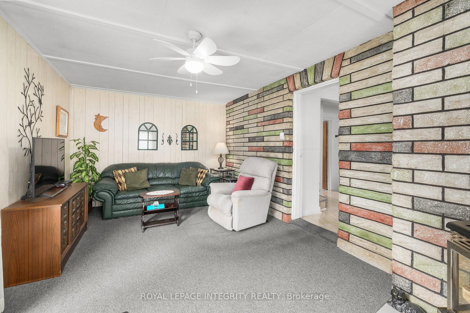 1081 Kenaston Street • Ottawa, ON photo 29