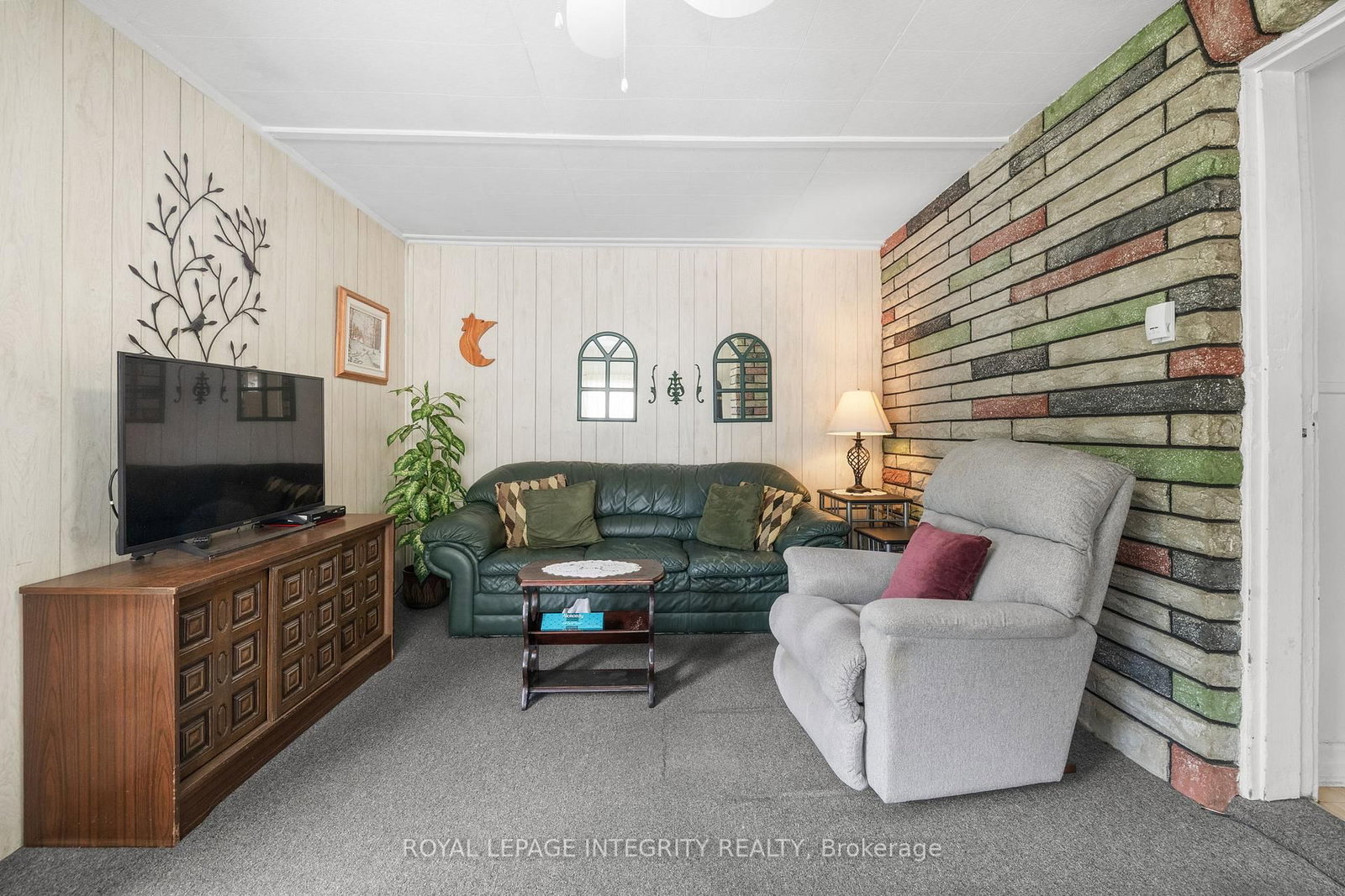 1081 Kenaston Street • Ottawa, ON photo 30